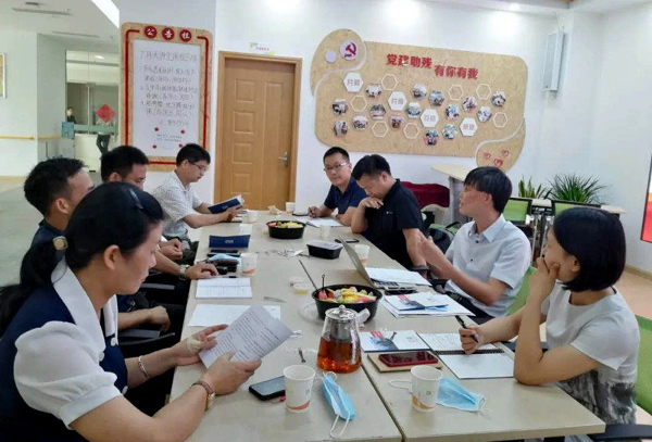 残障律师辛钧辉用法律服务来追求平等