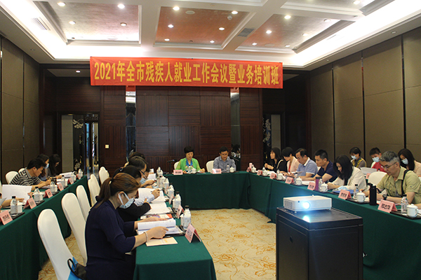 姜堰巨人教育_姜堰市教育局_市编办与市人社局哪一个更好