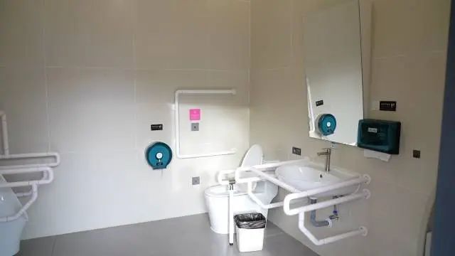 bbe1245d86078aadd34d.jpeg